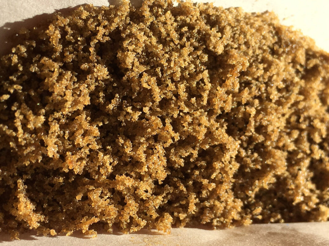 What Is Dry Sift Hash? The Complete Canadian Buyer’s Guide for 2026